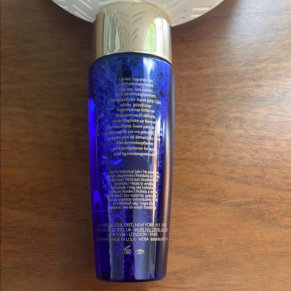 Estée Lauder Gentle Eye Makeup Remover - Picture 3 of 3